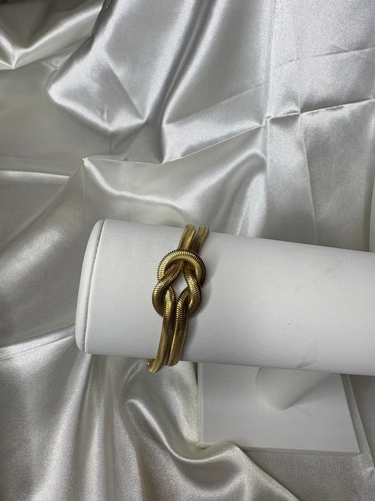 Knot Gold Bracelet