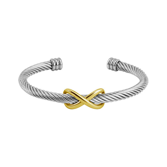 Lara Bangle