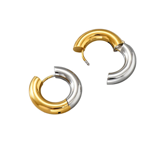 Octavia Hoops